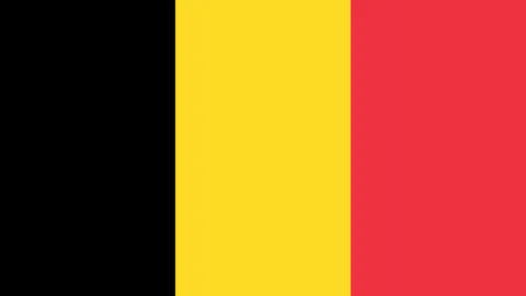 谷爱凌脚伤逆境夺冠，赛场彰显坚韧风采——九派新闻